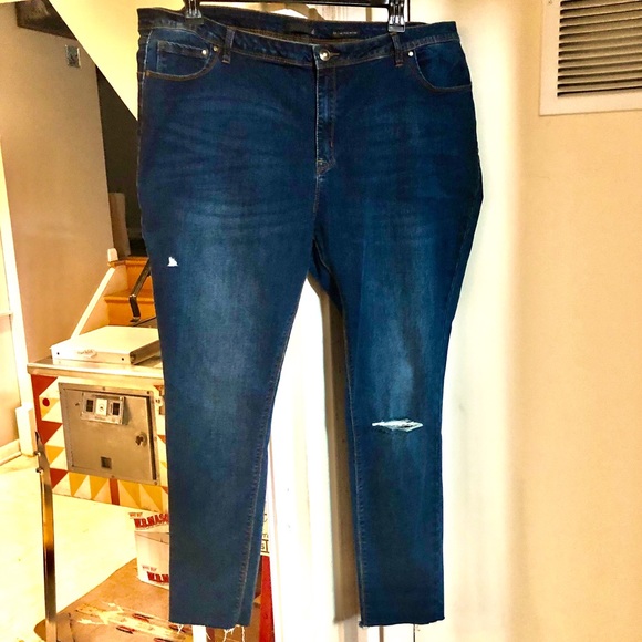 Lalaanthony Distressed Blue Jeans Sz 22 